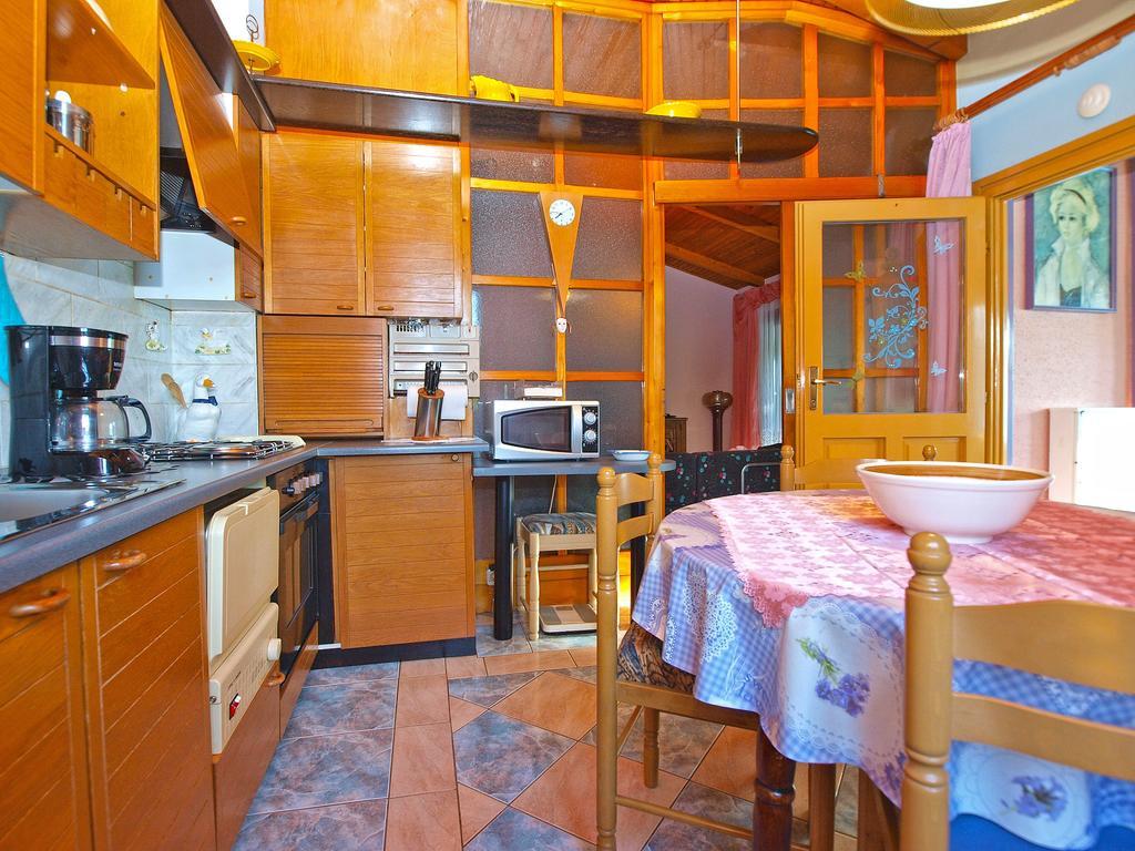 House Silvana 1461 Pula Exterior photo